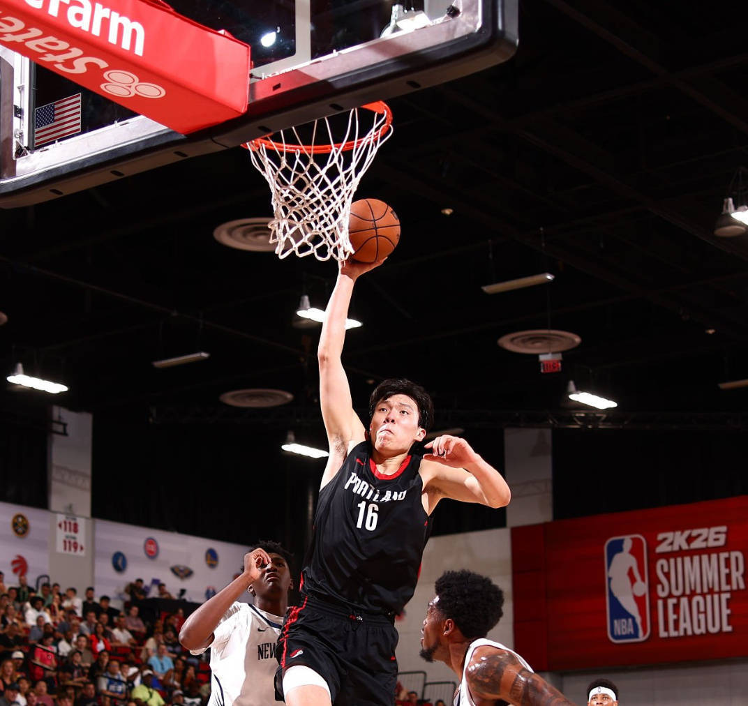 杨瀚森15分3板2帽得分新高 夏联G3开拓者击败鹈鹕